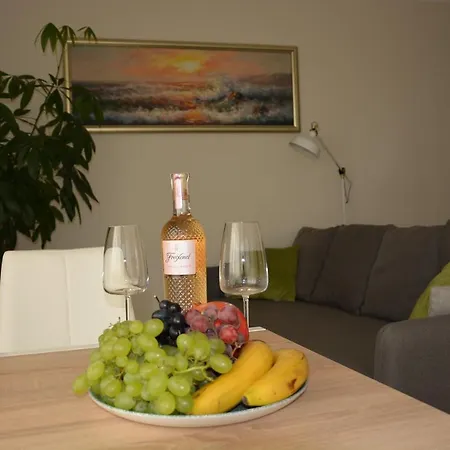 Apartament Na Klifowej * ニエホジェ